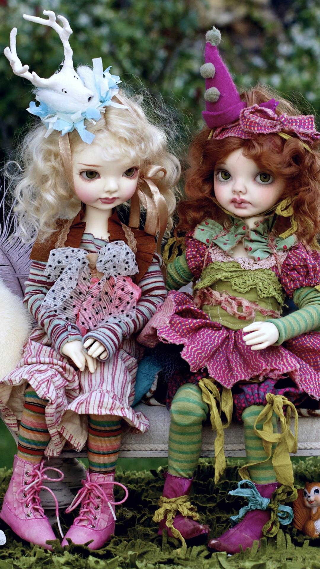 Das Dolls In Creative Costumes Wallpaper 1080x1920