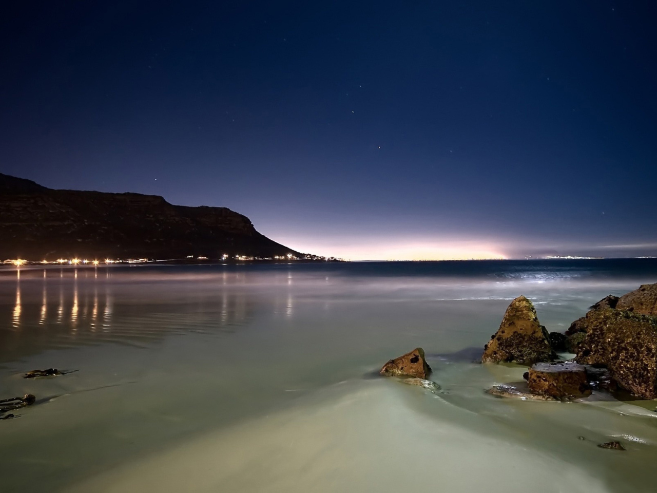 Fondo de pantalla Beach At Night 1280x960