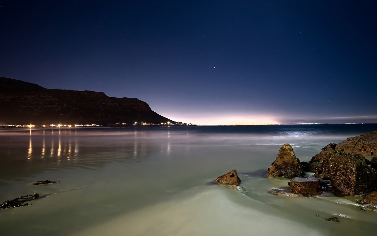 Sfondi Beach At Night 1440x900