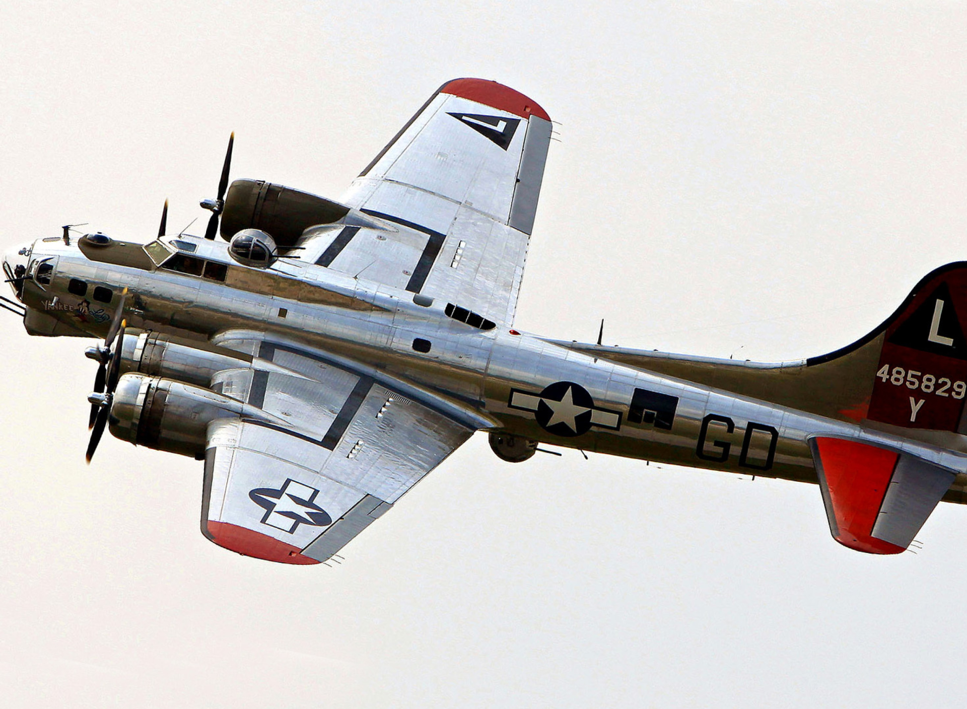 Fondo de pantalla Boeing B 17 Flying Fortress Bomber from Second World War 1920x1408