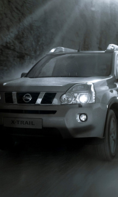 Fondo de pantalla Nissan X-Trail in Fog 240x400