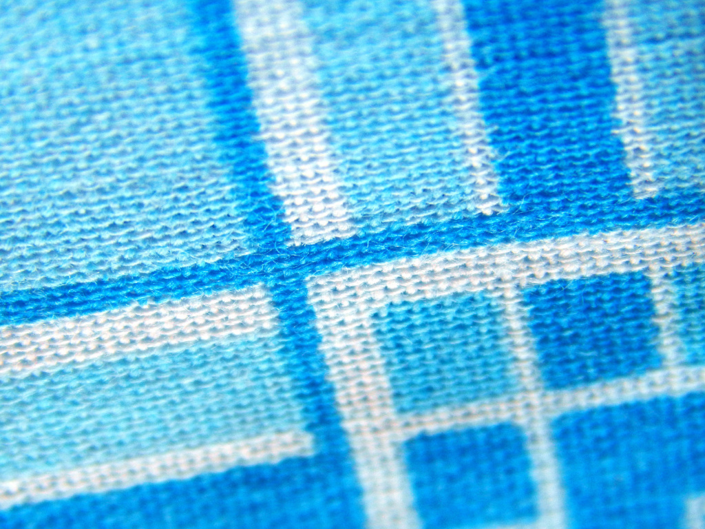 Blue Tablecloths wallpaper 1024x768