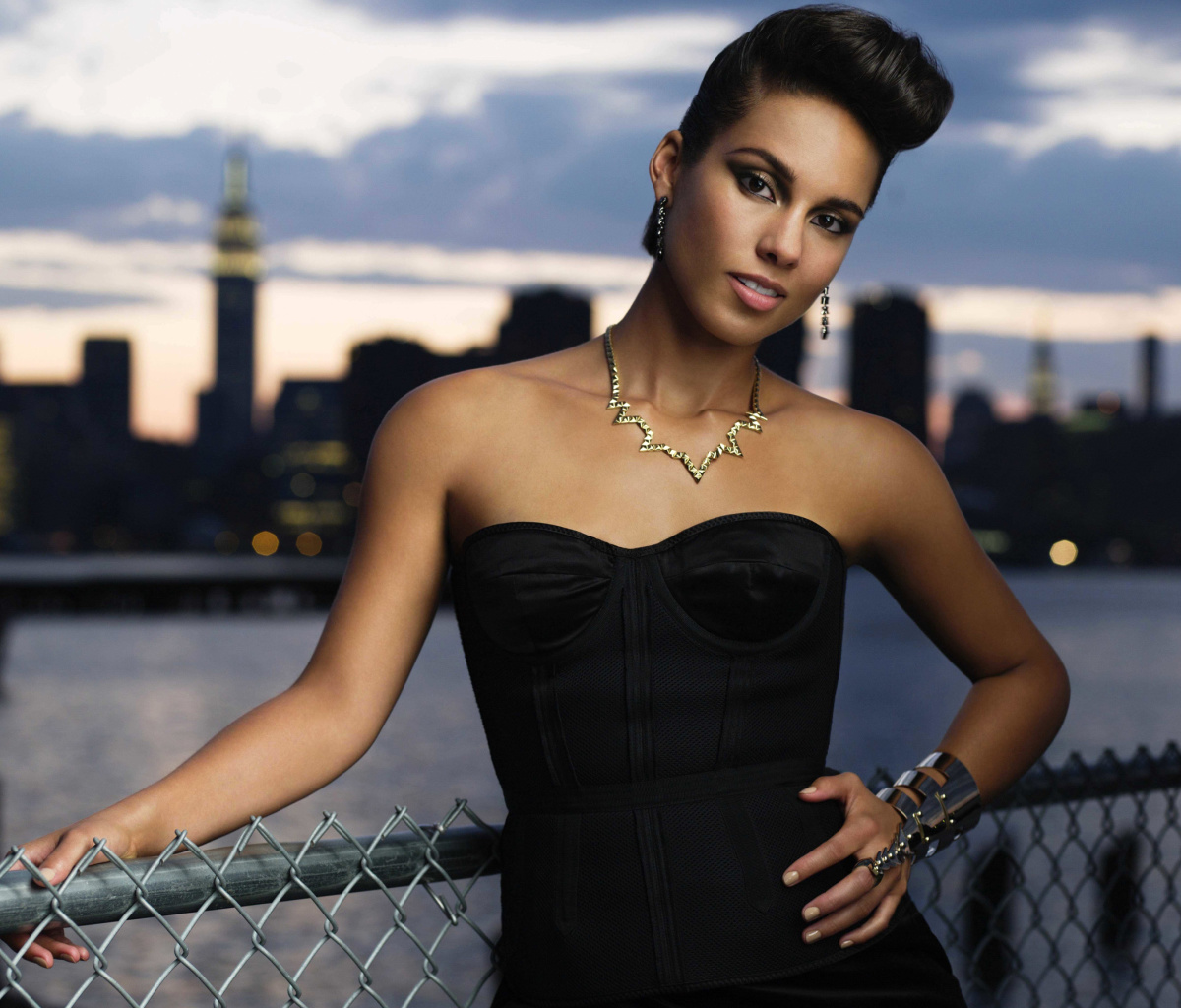 Alicia Keys wallpaper 1200x1024