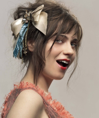 Zooey Deschanel sfondi gratuiti per Nokia 808 PureView