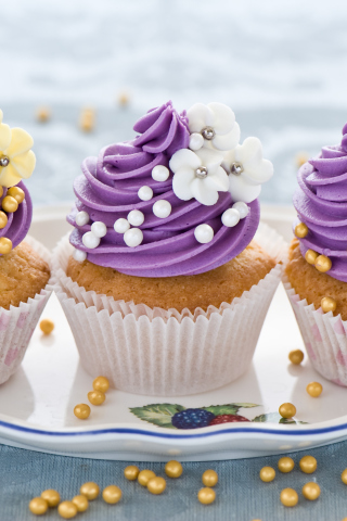 Das Purple Cupcake Wallpaper 320x480