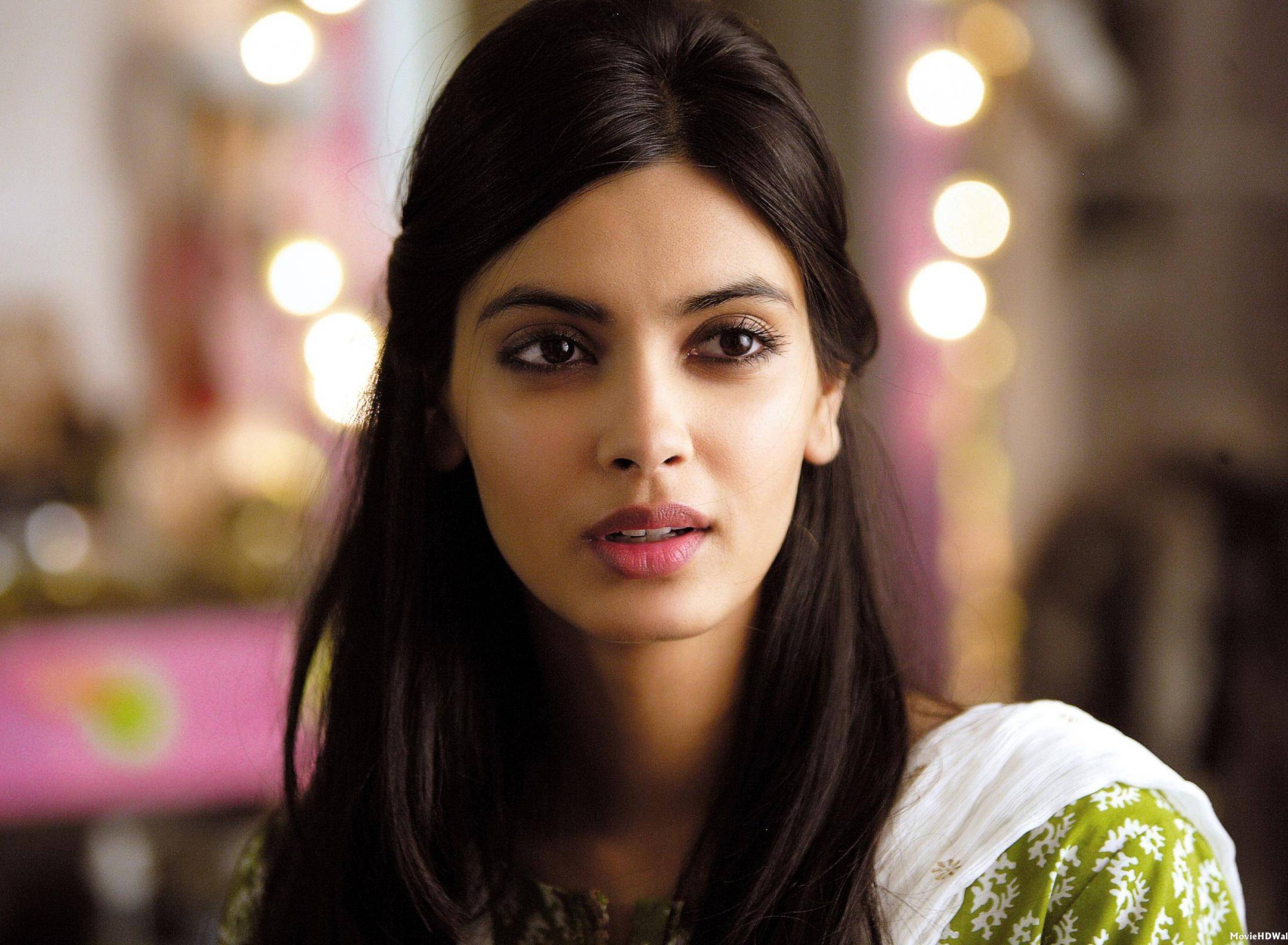 Screenshot №1 pro téma Diana Penty in Cocktail Movie 1920x1408