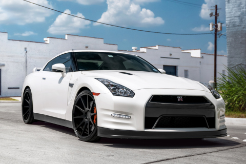 Das Nissan GT-R Photo Wallpaper 480x320