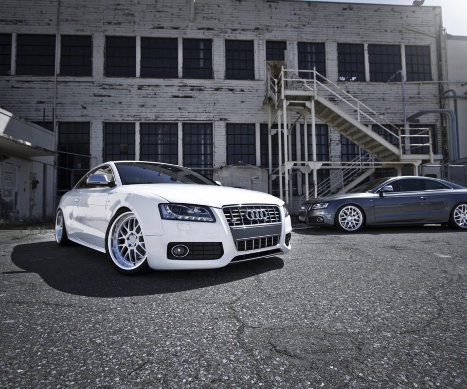 Обои Audi RS5 960x800