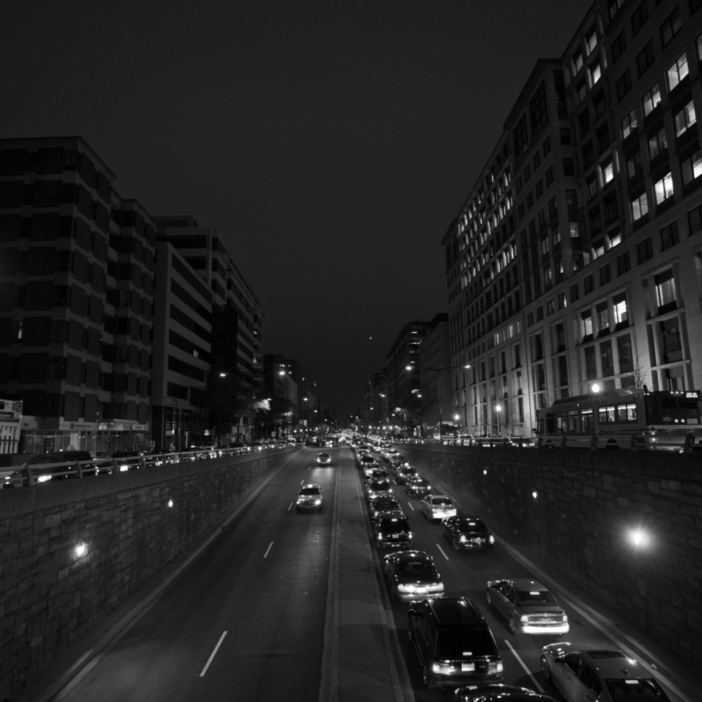 Screenshot №1 pro téma Black And White Cityscapes Lights 1024x1024
