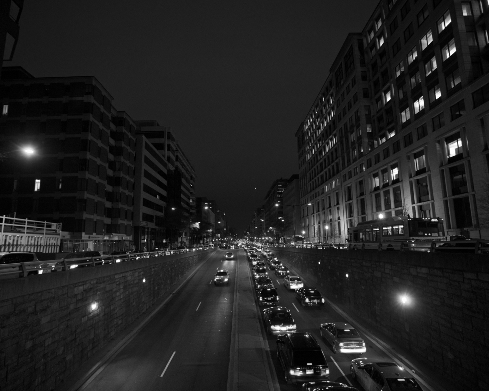 Black And White Cityscapes Lights wallpaper 1600x1280