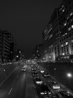 Screenshot №1 pro téma Black And White Cityscapes Lights 240x320