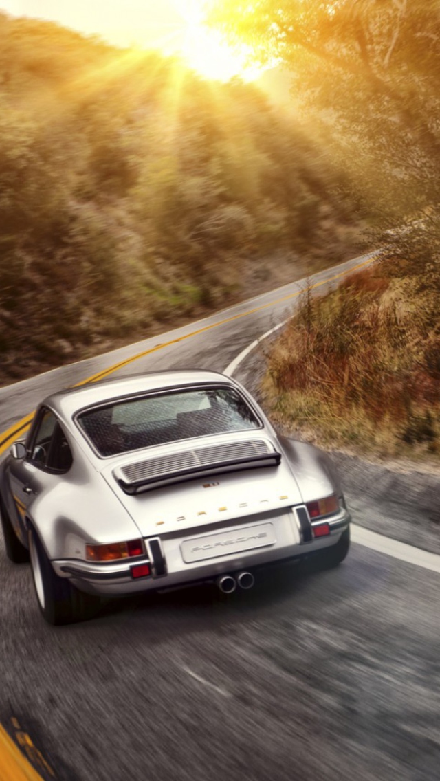 Fondo de pantalla Porsche 911 640x1136