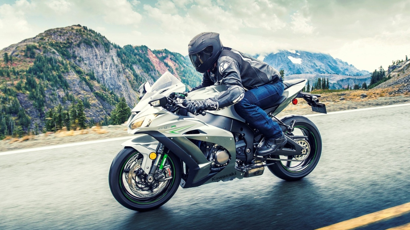 Kawasaki Ninja ZX 10R wallpaper 1366x768