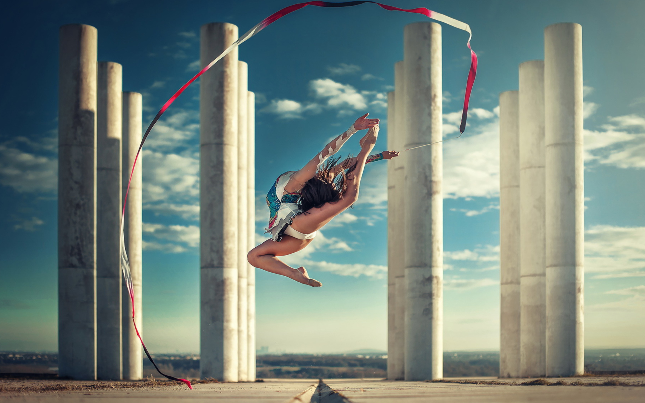 Das Gymnastics Jump Wallpaper 2560x1600