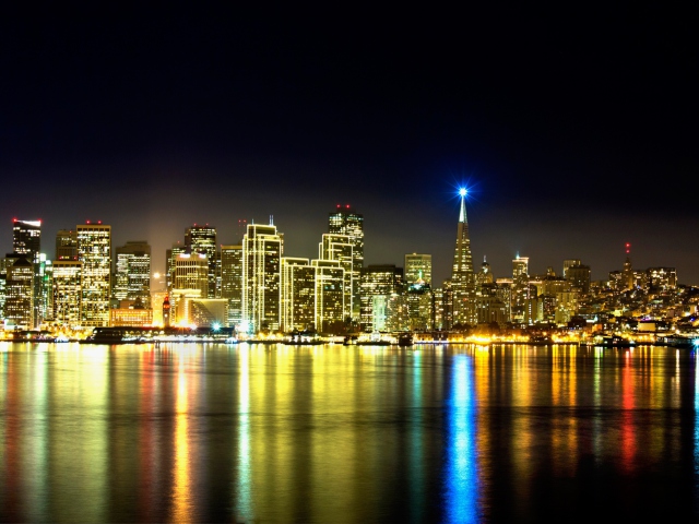 Das San Francisco Skyline Wallpaper 640x480