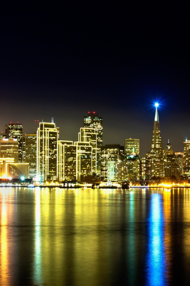 Das San Francisco Skyline Wallpaper 640x960