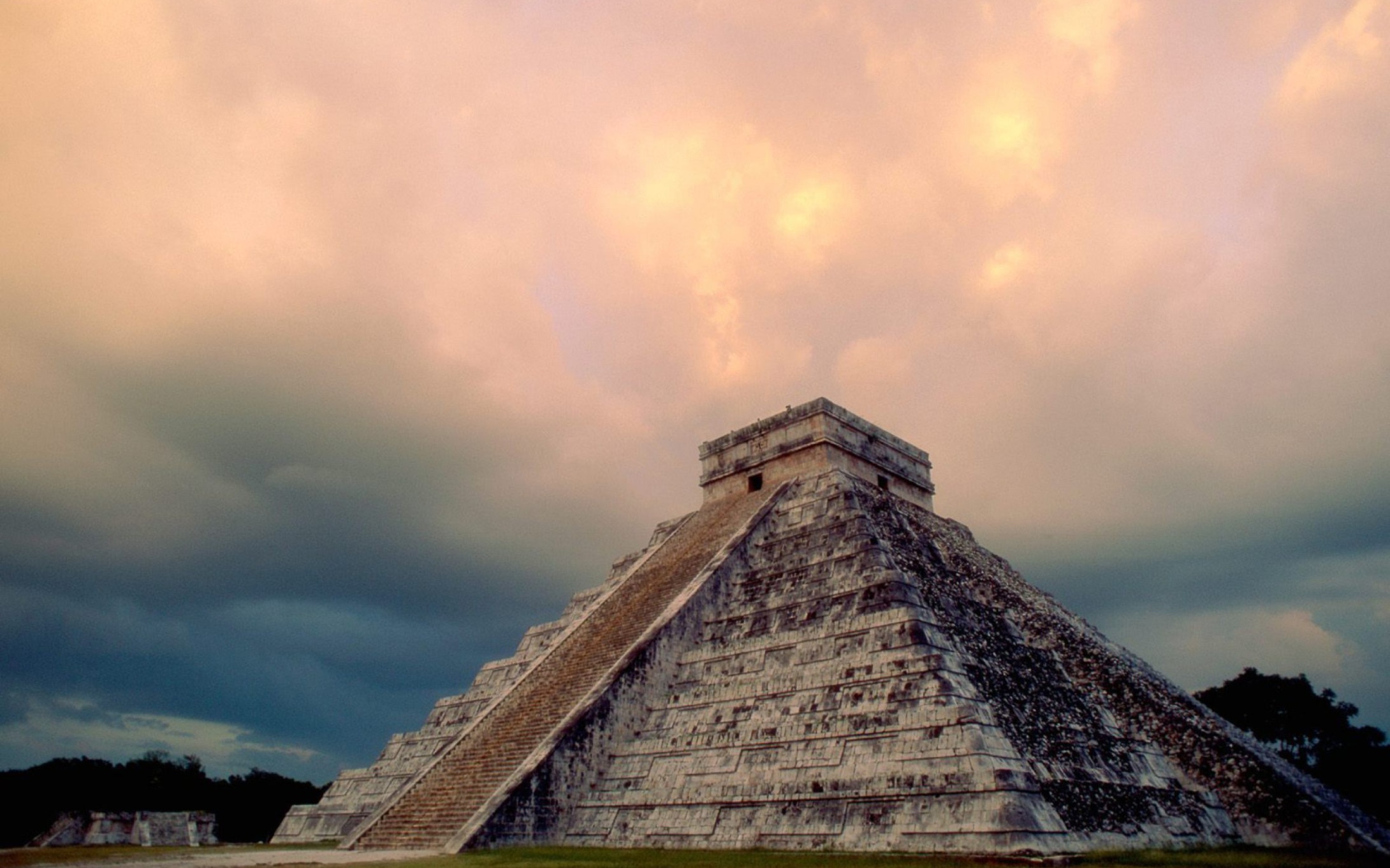 Chichen Itza Yucatan Mexico - El Castillo screenshot #1 1680x1050