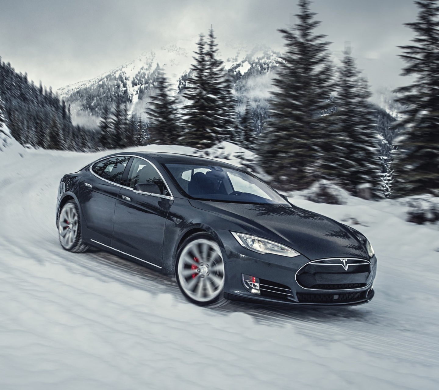 Fondo de pantalla Tesla Model S P85D on Snow 1440x1280