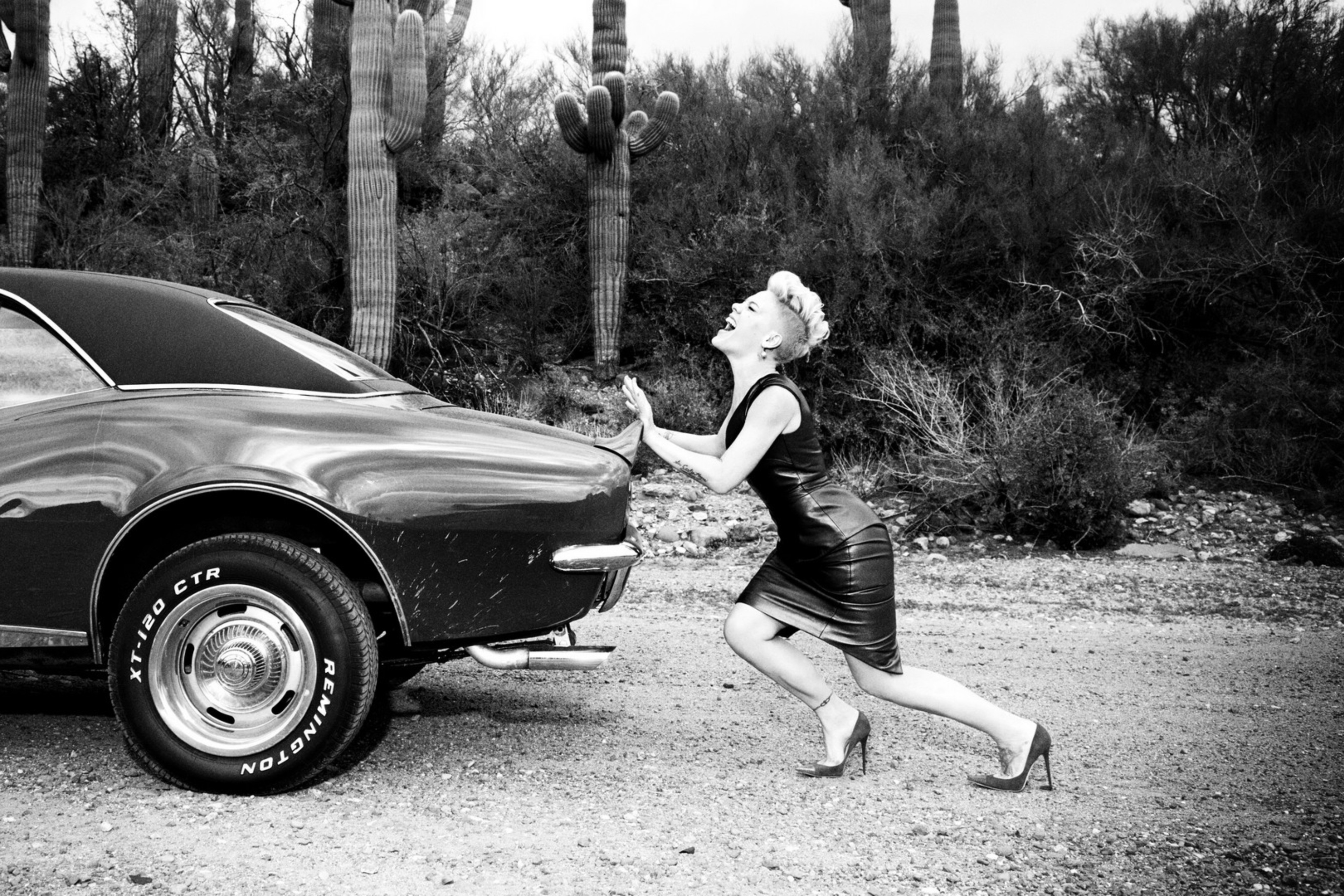 Девушки и автомобили 60 годов чб