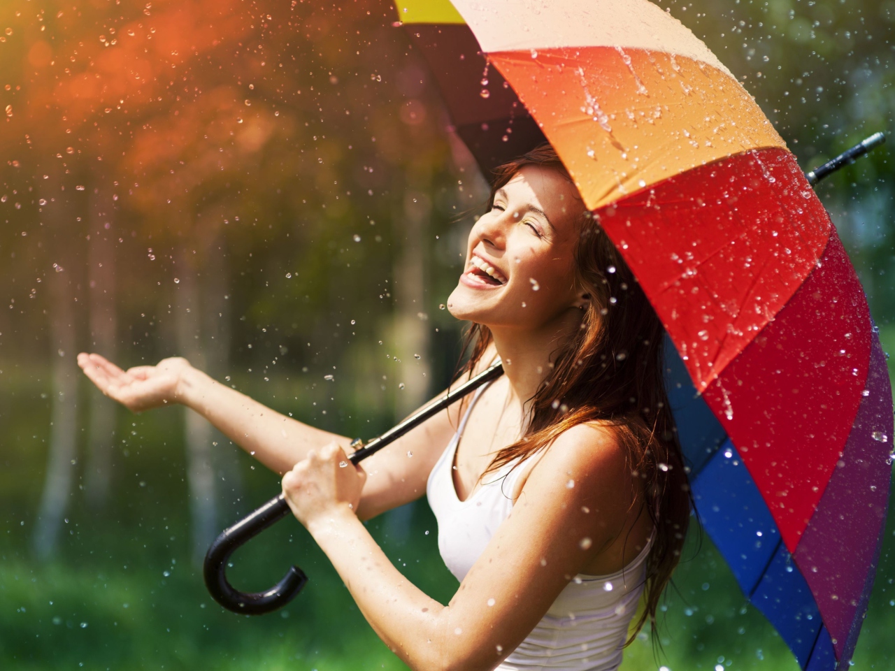 Sfondi Happy Girl With Rainbow Umbrella Under Summer Rain 1280x960