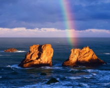 Das Ocean, Rocks And Rainbow Wallpaper 220x176