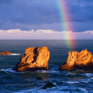 Ocean, Rocks And Rainbow sfondi gratuiti per 1024x1024