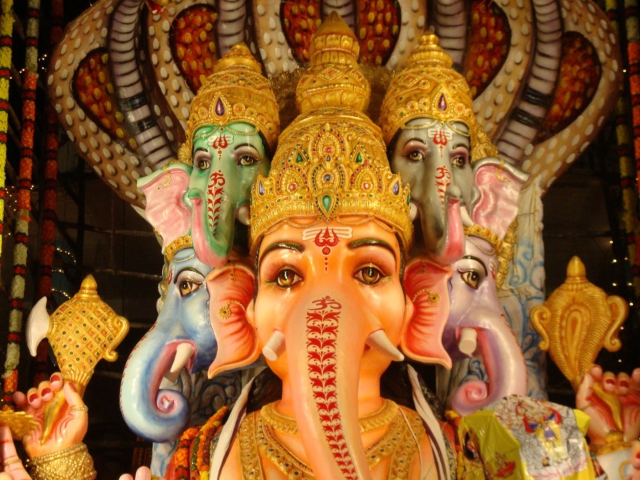 Ganesh - Ganapati wallpaper 640x480