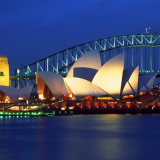 Light Sydney Opera House sfondi gratuiti per HP TouchPad