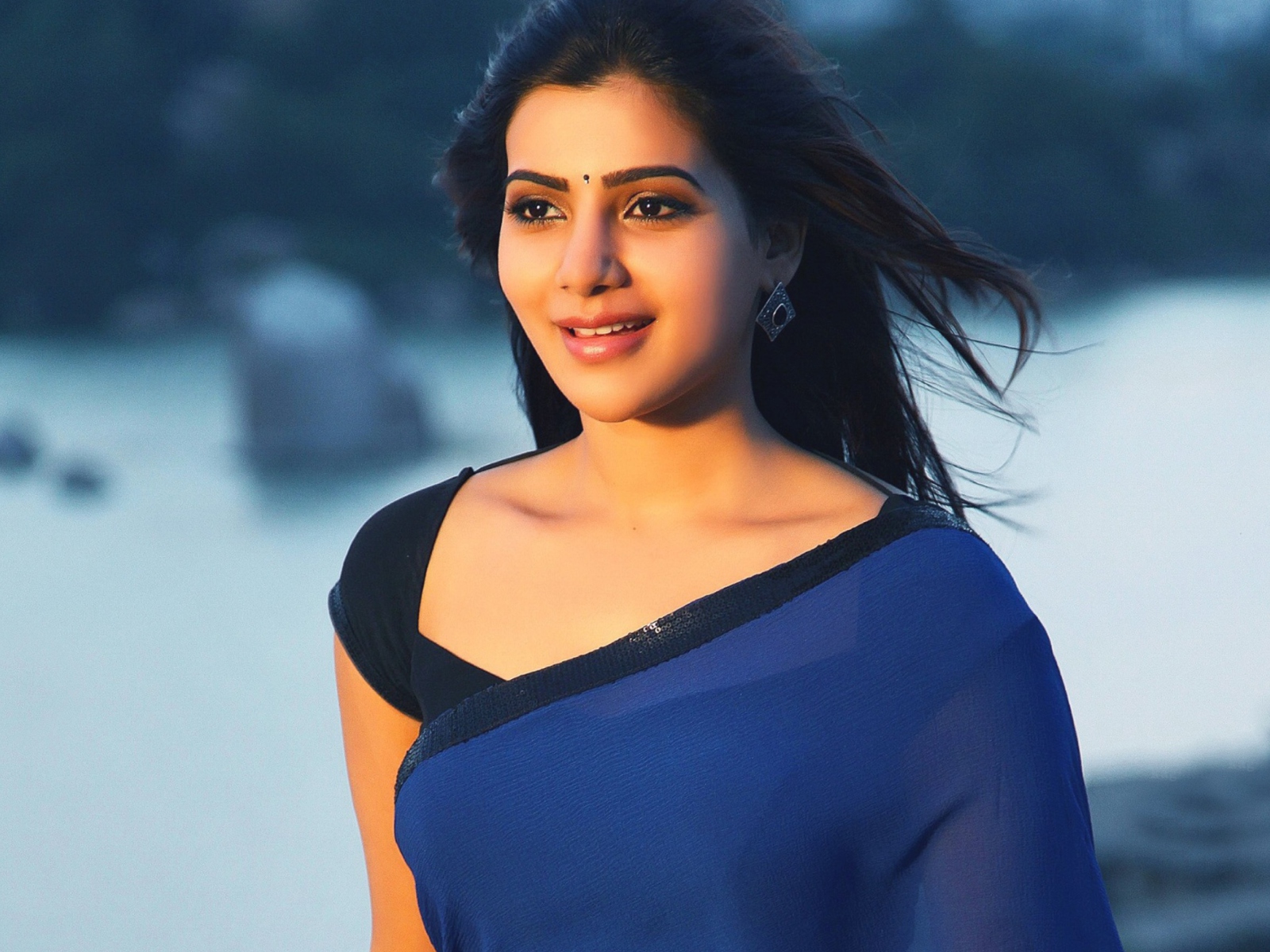 Samantha 2014 wallpaper 1600x1200