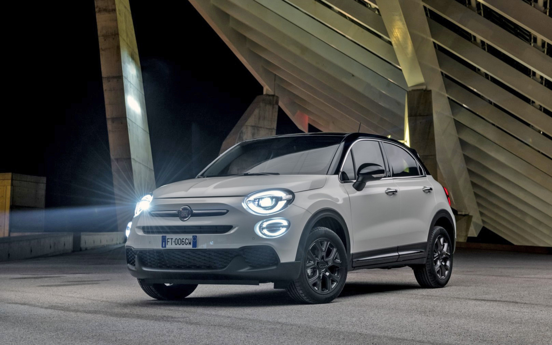 2019 Fiat 500X SUV screenshot #1 1920x1200