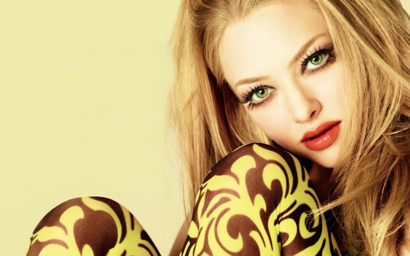 Amanda Seyfried Green Eyes screenshot #1 1440x900