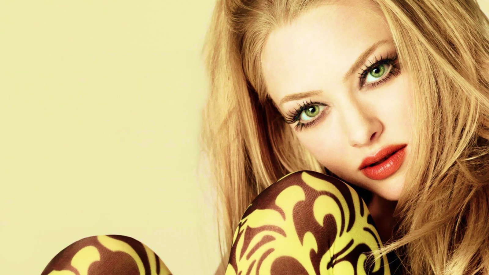 Amanda Seyfried Green Eyes screenshot #1 1600x900