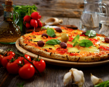 Sfondi Homemade Pizza 220x176