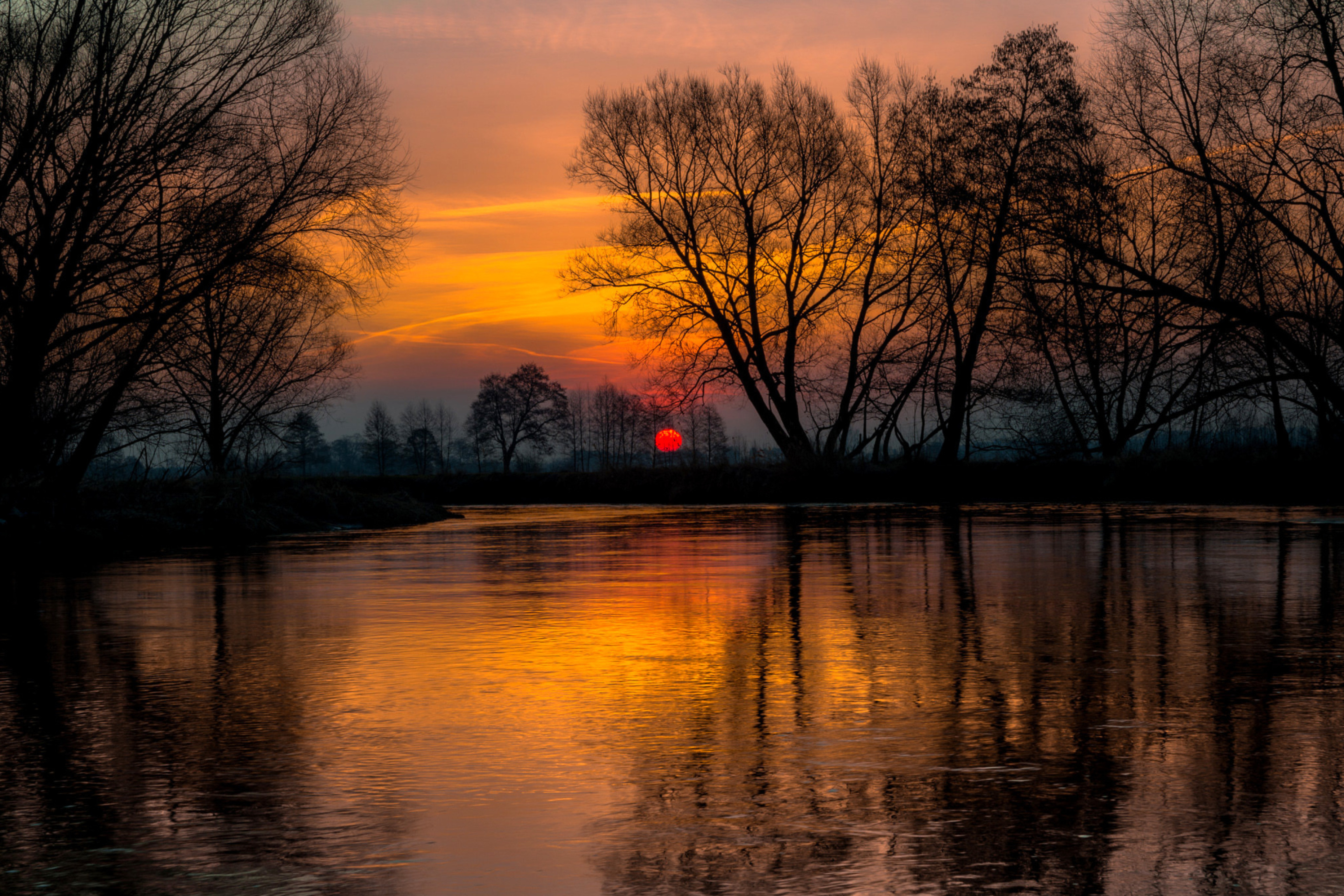 Sfondi Atmospheric optic Reflection and Sunset 2880x1920