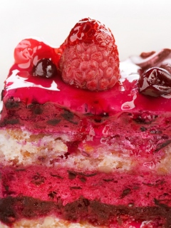 Das Delicious Berries Cake Wallpaper 240x320