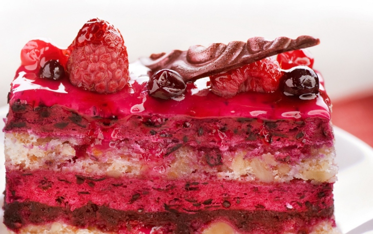 Delicious Berries Cake wallpaper