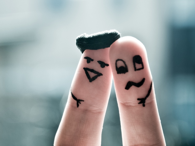 Funny Fingers wallpaper 640x480