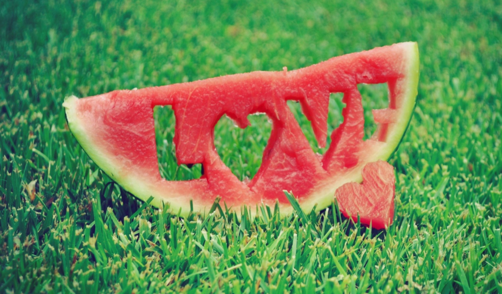 Das Love Watermelon Wallpaper 1024x600