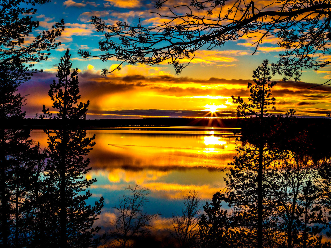 Sunrise and Sunset HDR wallpaper 1400x1050