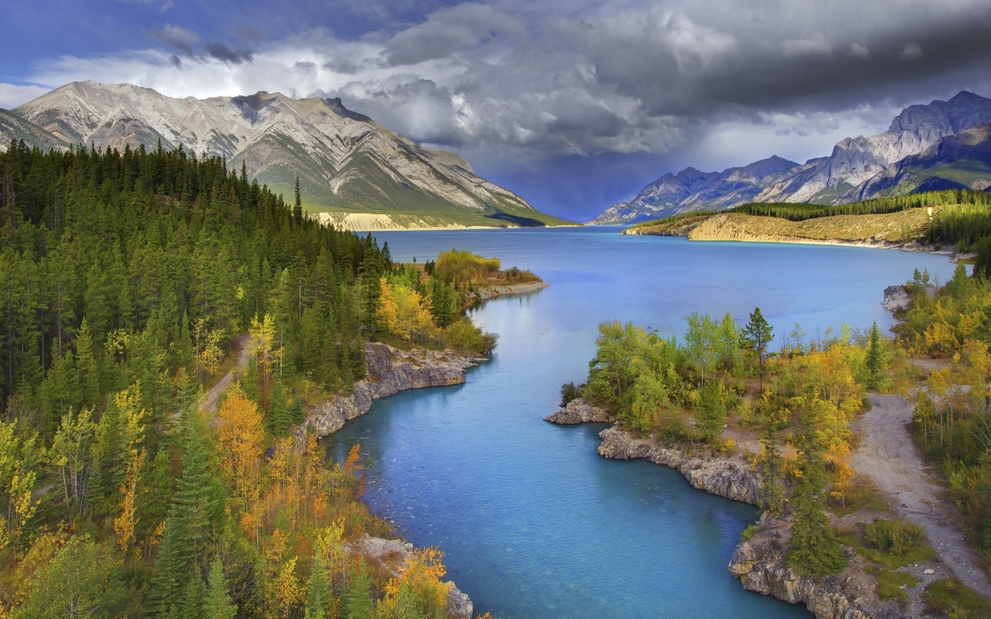 Screenshot №1 pro téma Banff National Park in Canada 1440x900