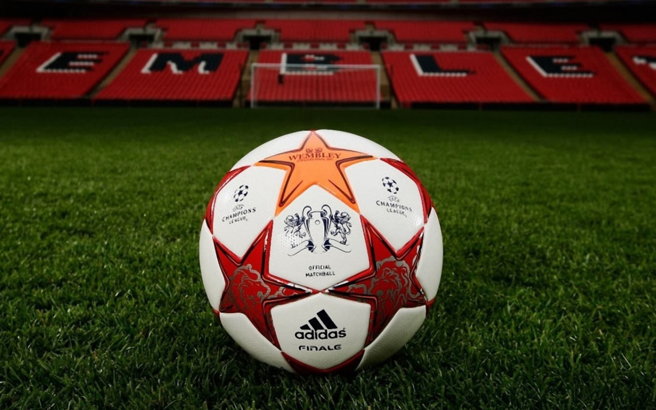 Das Soccer Ball Wallpaper 1280x800