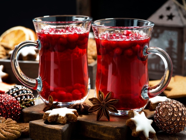 Cake and mulled wine wallpaper 640x480