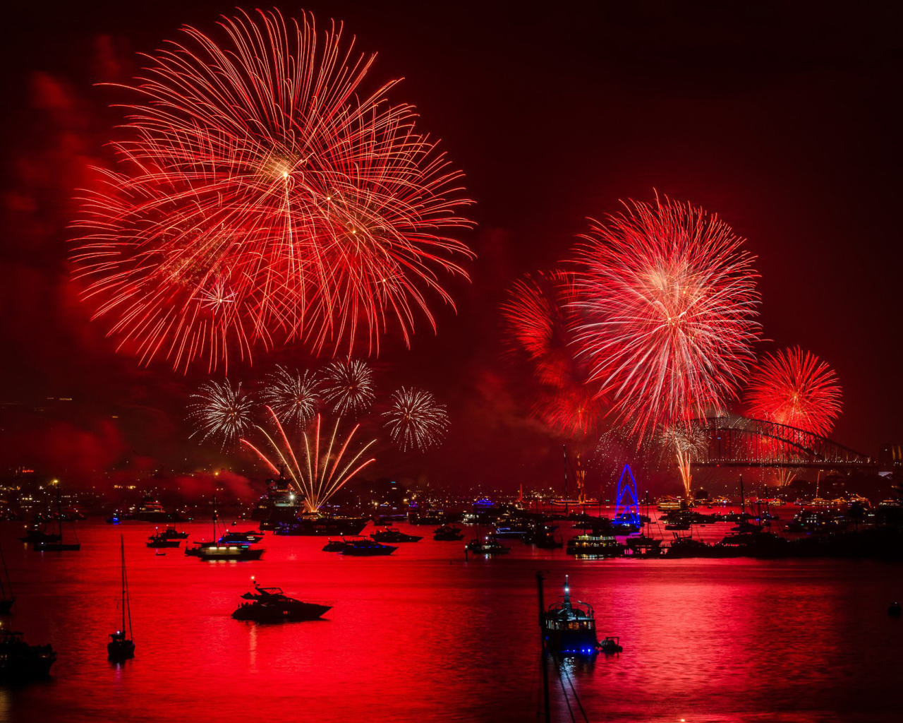 Обои Asian Holiday fireworks 1280x1024