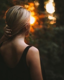 Girl Looking At Sunset screenshot #1 128x160