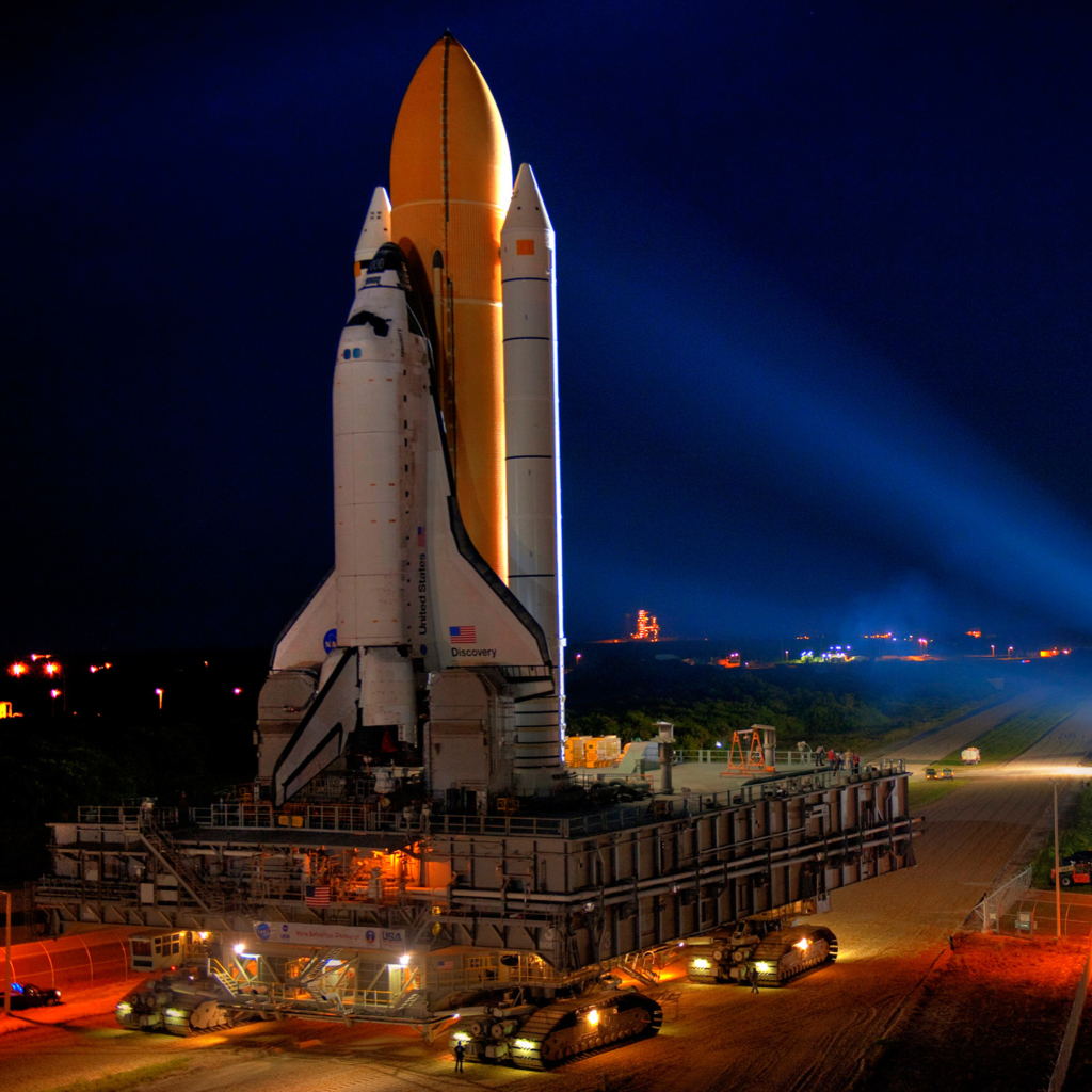 Sfondi Space Shuttle Discovery 1024x1024