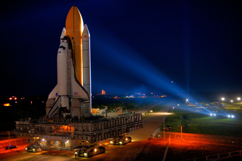 Обои Space Shuttle Discovery 480x320