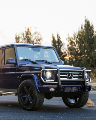 G 550 SUV  Mercedes Benz Background for 240x320
