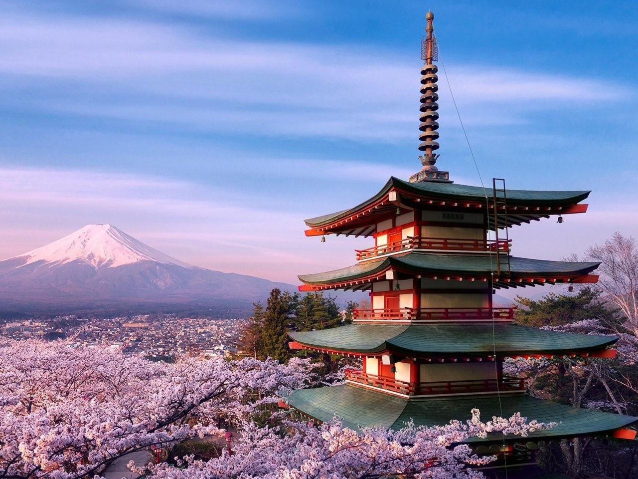 Обои Chureito Pagoda near Mount Fuji 1280x960