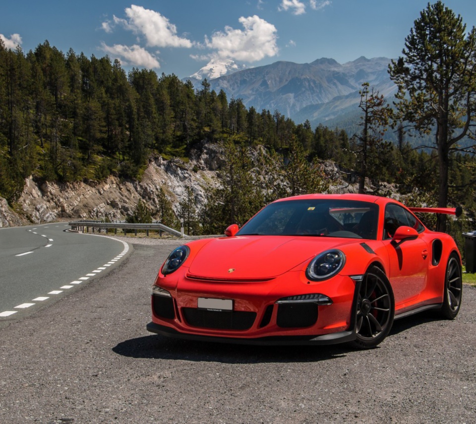 Das Porsche 911 GT3 RS Wallpaper 960x854