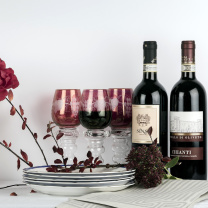 Chianti Wine from Tuscany region wallpaper 208x208
